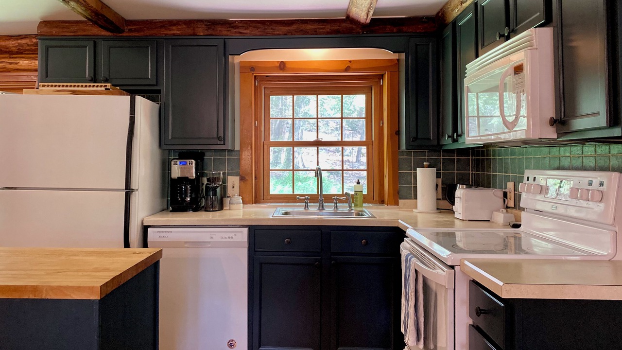 Photo of Kitchen in West Hill Lake