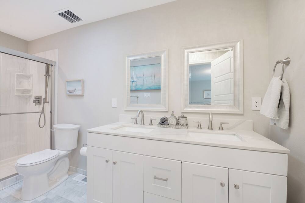 Photo of Bathroom in Paradise Hills Civic