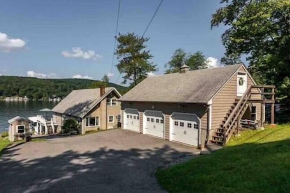 Photo of Outdoor in Winchester