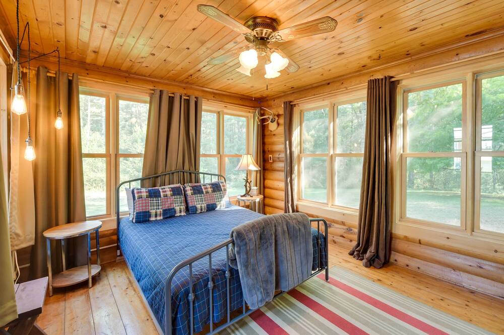 Photo of Bedroom in Grantsburg