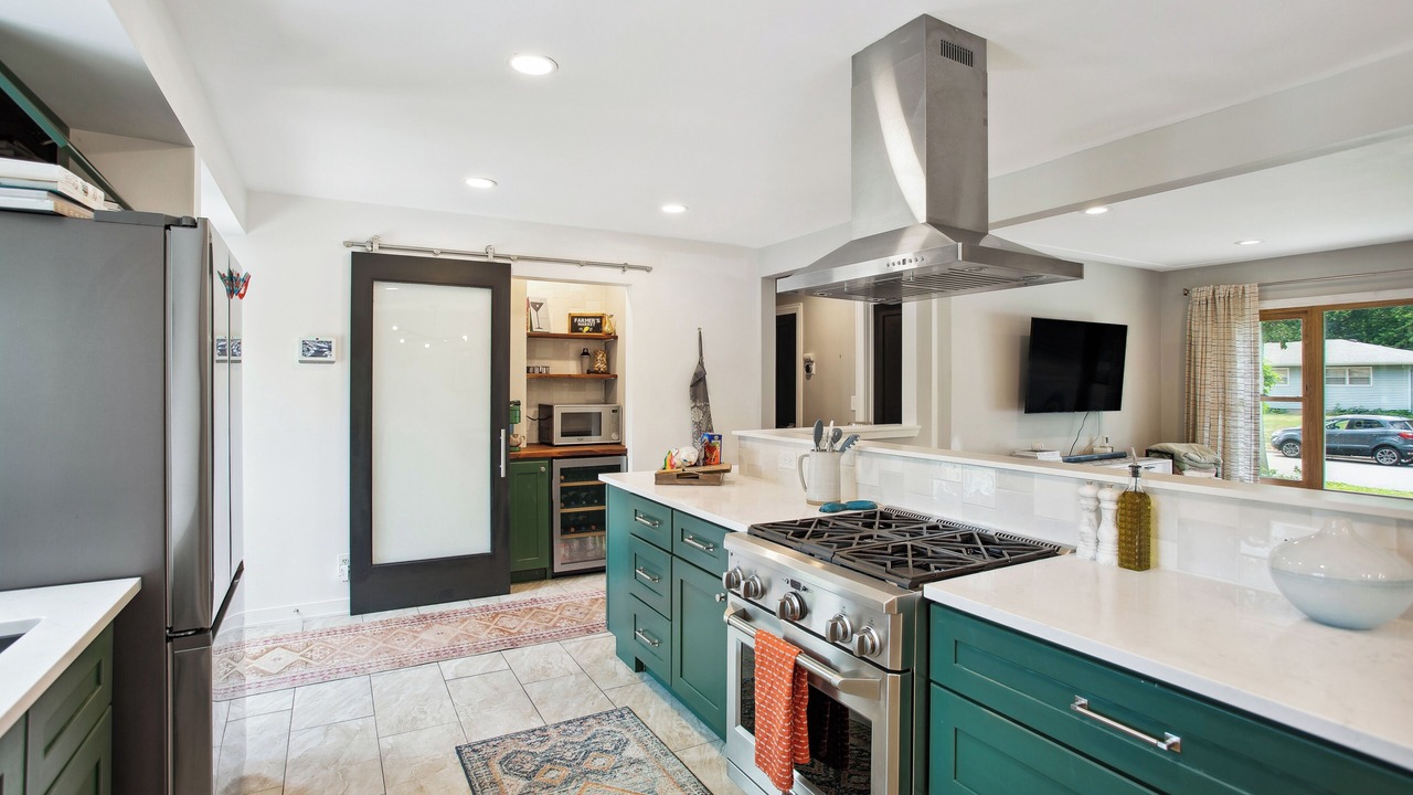 Photo of Kitchen in Crystal