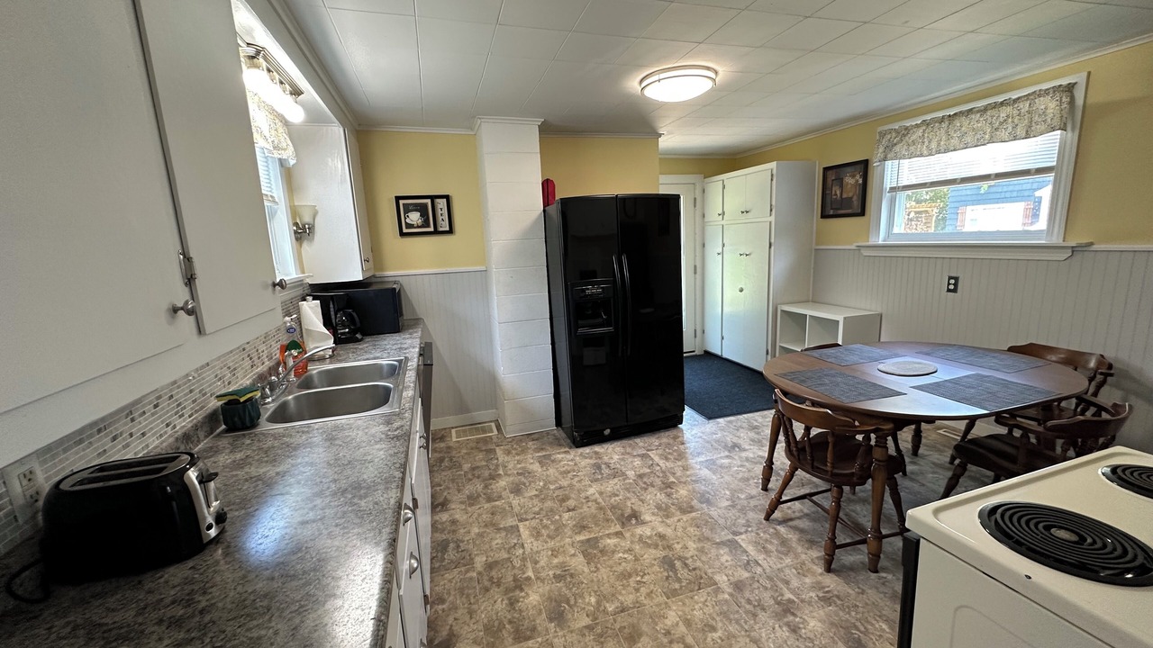 Photo of Kitchen in Upper Village