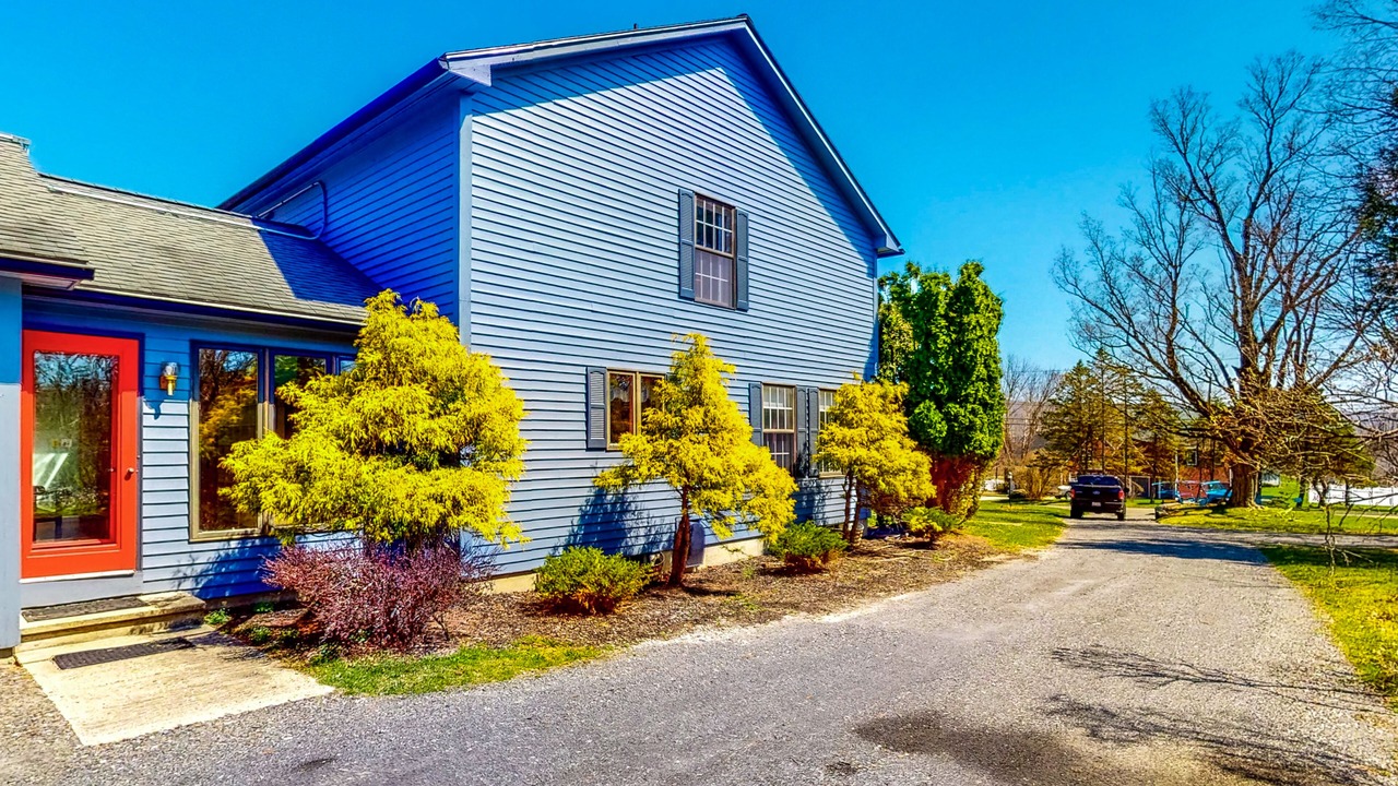 Photo of Outdoor in Lee