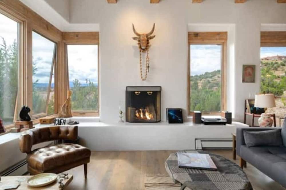Photo of Livingroom in Youngsville