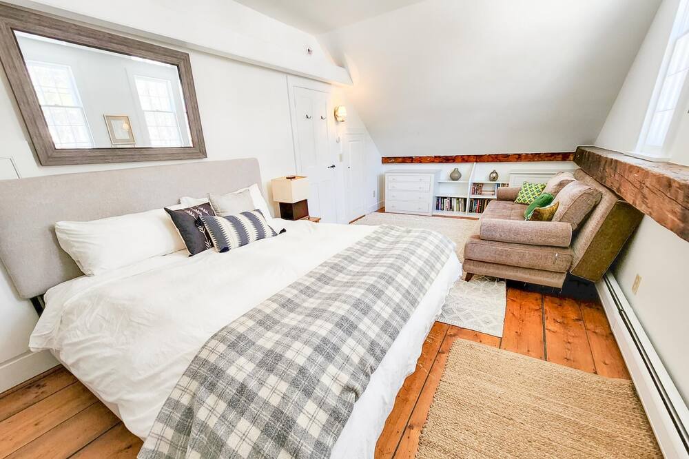 Photo of Bedroom in Waterbury