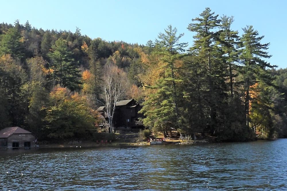 Photo of Outdoor in Ticonderoga