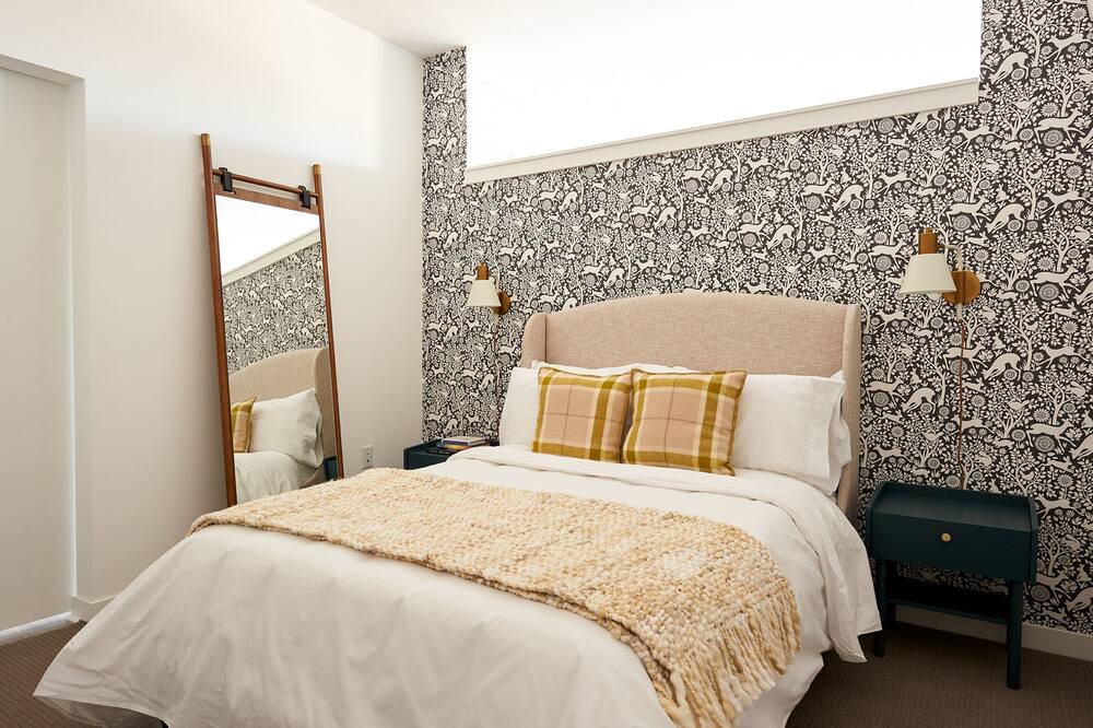 Photo of Bedroom in Whittier