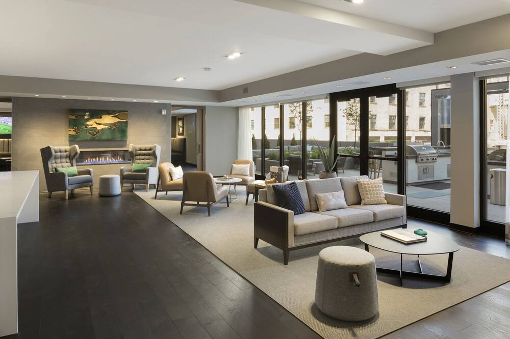 Photo of Livingroom in Downtown East