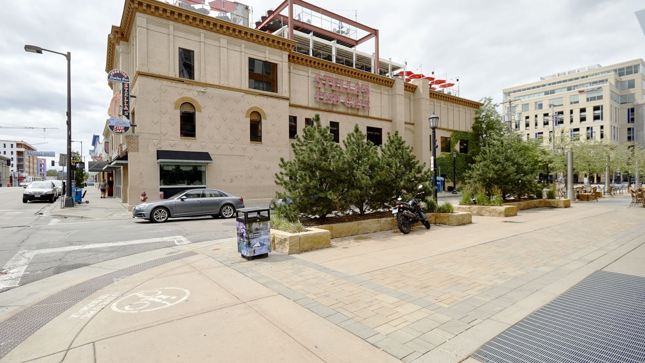 Photo of Others in Uptown