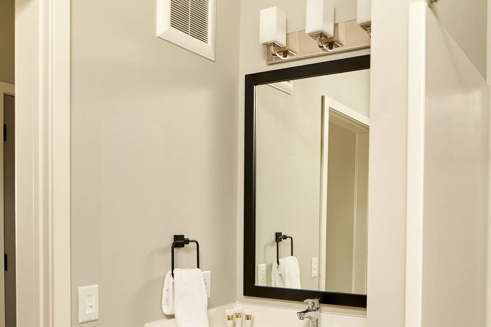 Photo of Bathroom in Mill District