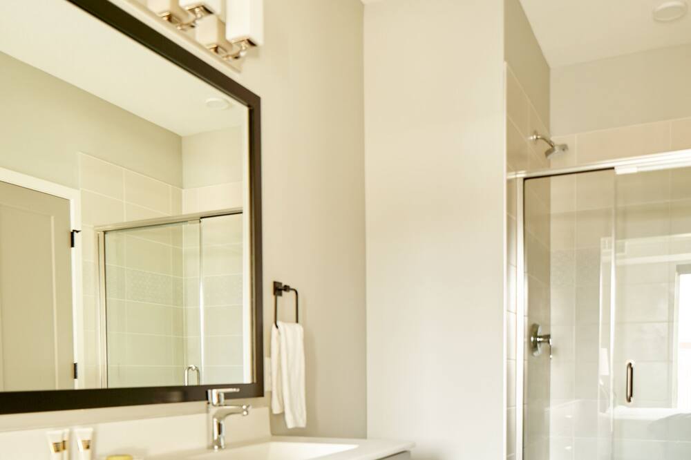 Photo of Bathroom in Mill District