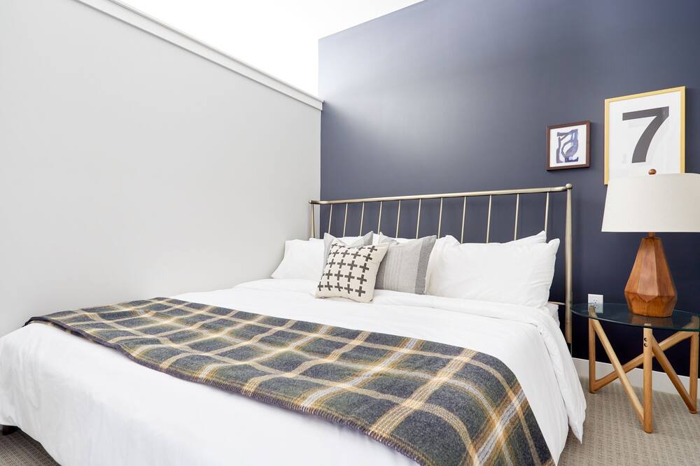 Photo of Bedroom in Mill District