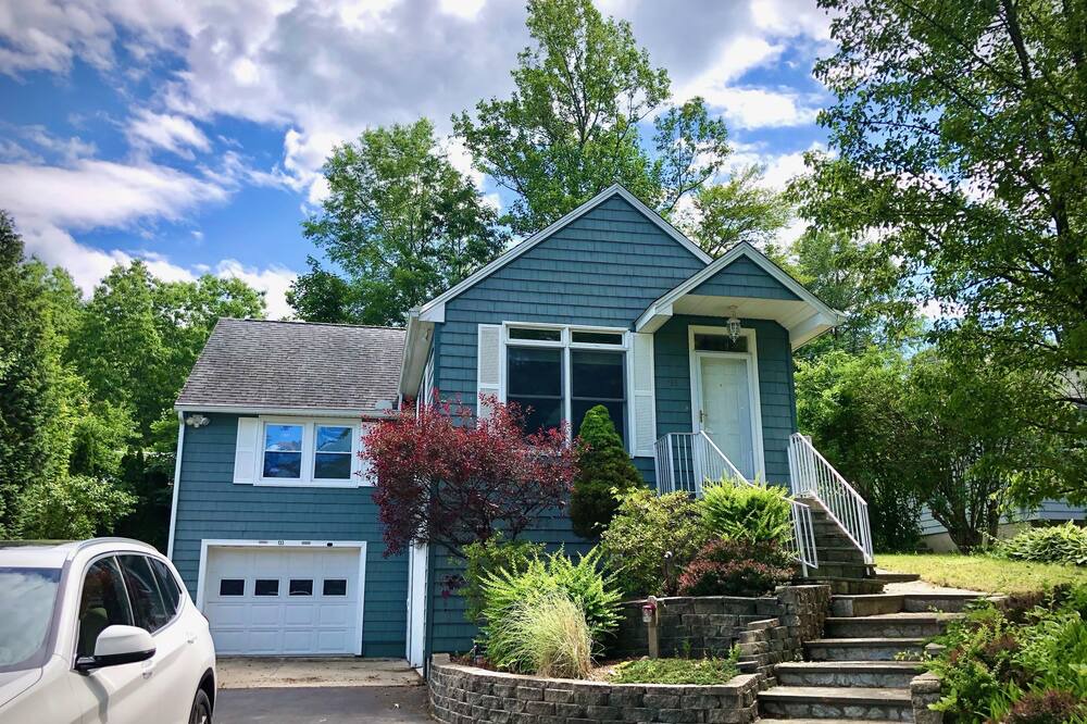 Photo of Outdoor in Winchester