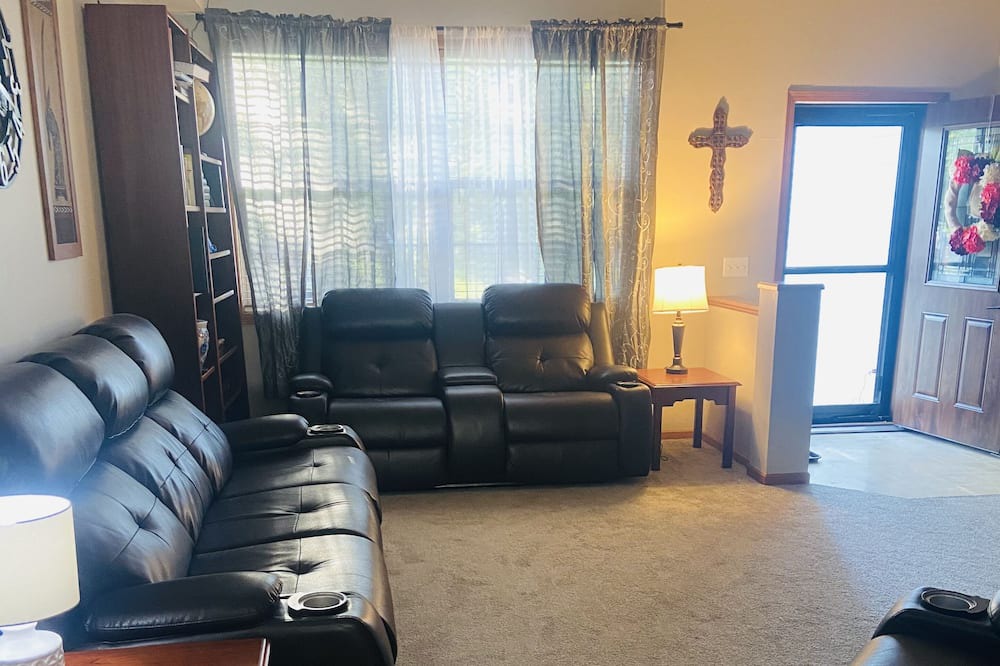 Photo of Livingroom in Shakopee