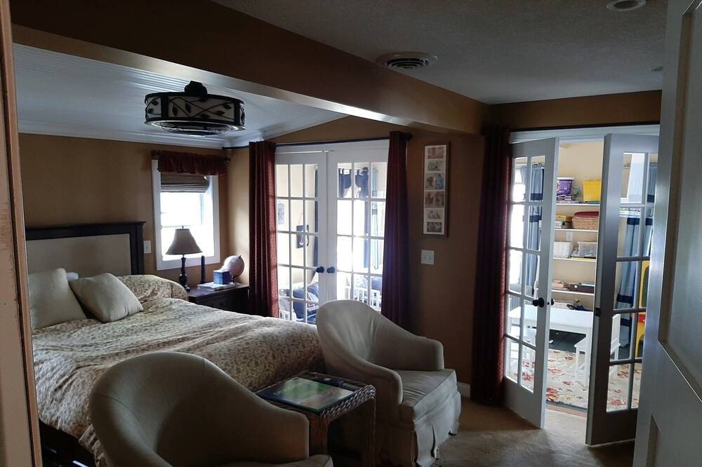 Photo of Bedroom in Mahtomedi