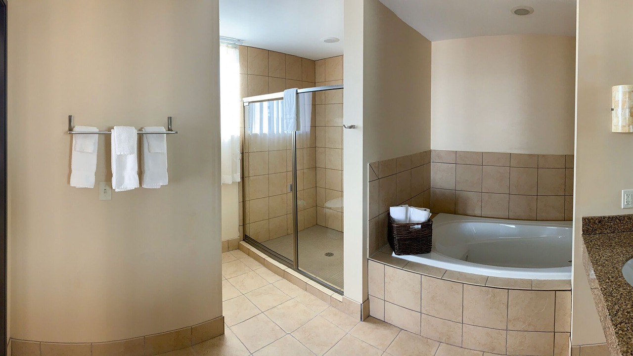 Photo of Bathroom in Red Cliff