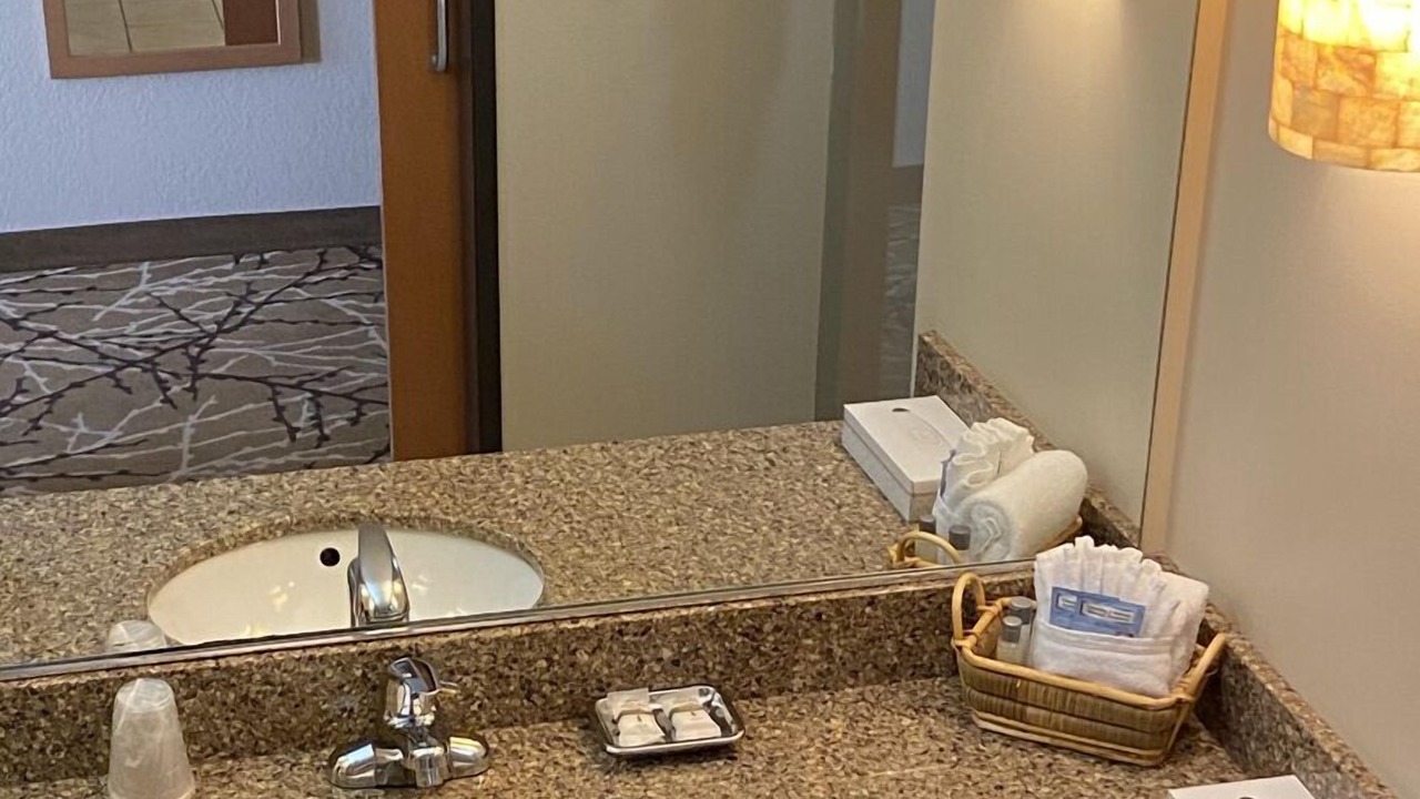 Photo of Bathroom in Red Cliff
