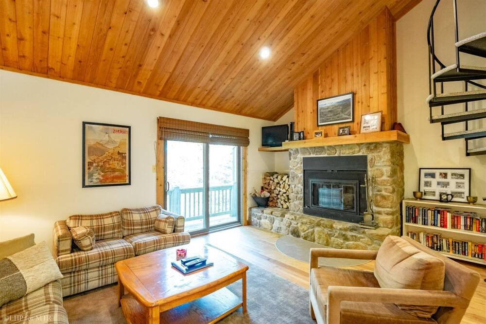 Photo of Livingroom in Timberline