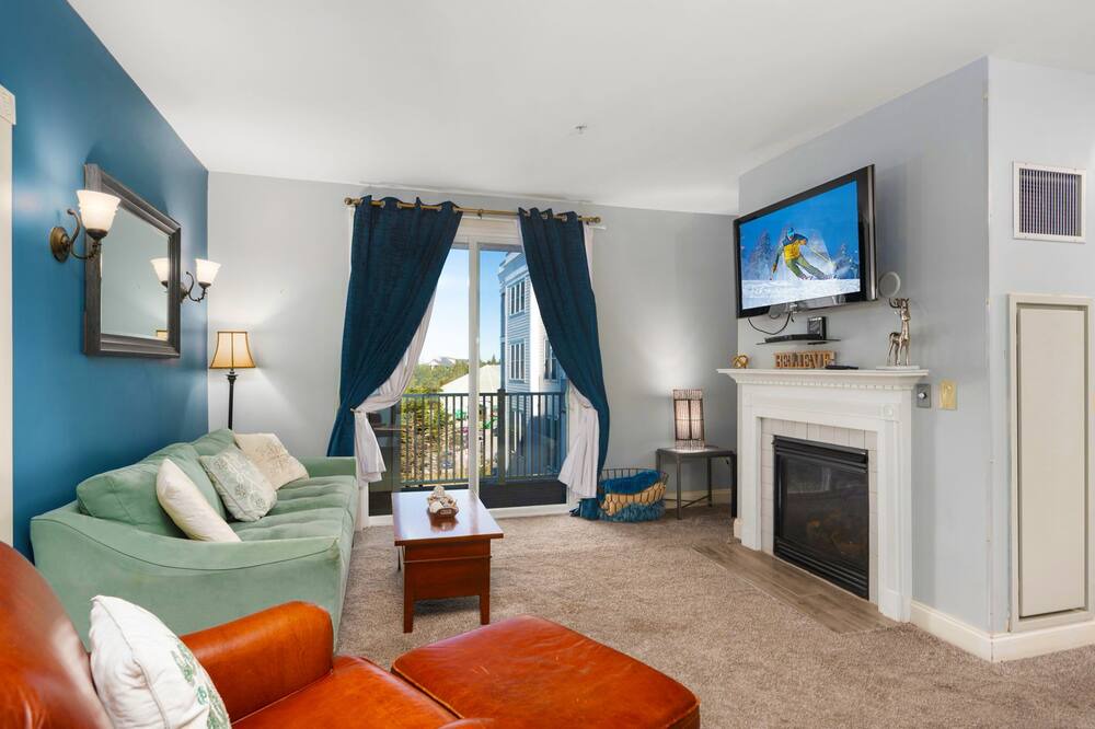 Photo of Livingroom in Snowshoe