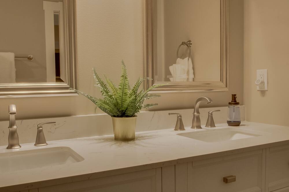 Photo of Bathroom in Highland