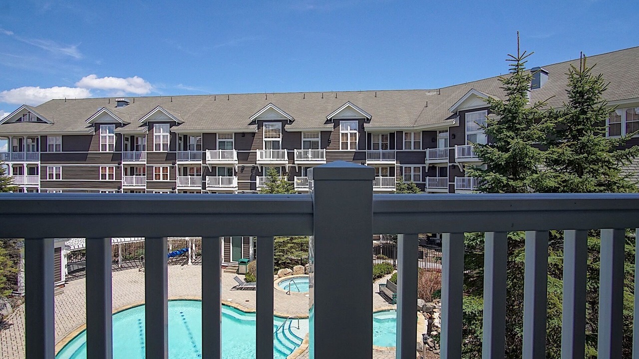 Photo of Outdoor in Snowshoe