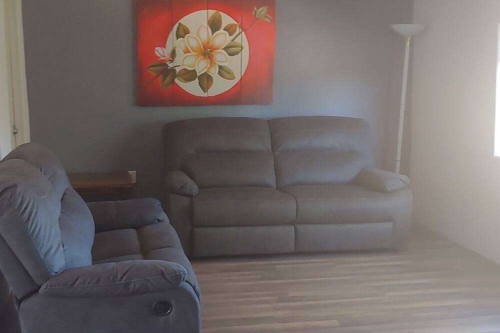 Photo of Livingroom in Holman