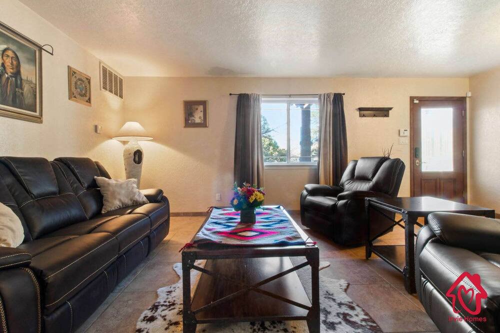 Photo of Bedroom in Glenwood Hills