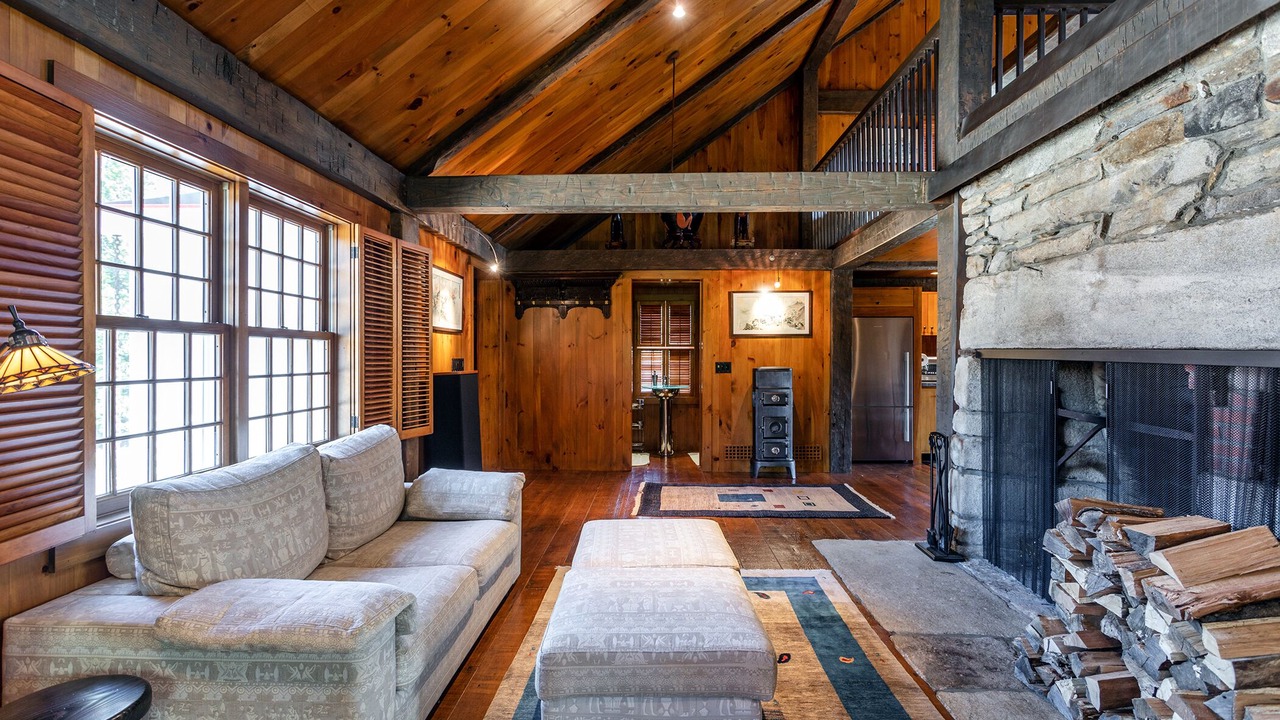 Photo of Livingroom in Litchfield