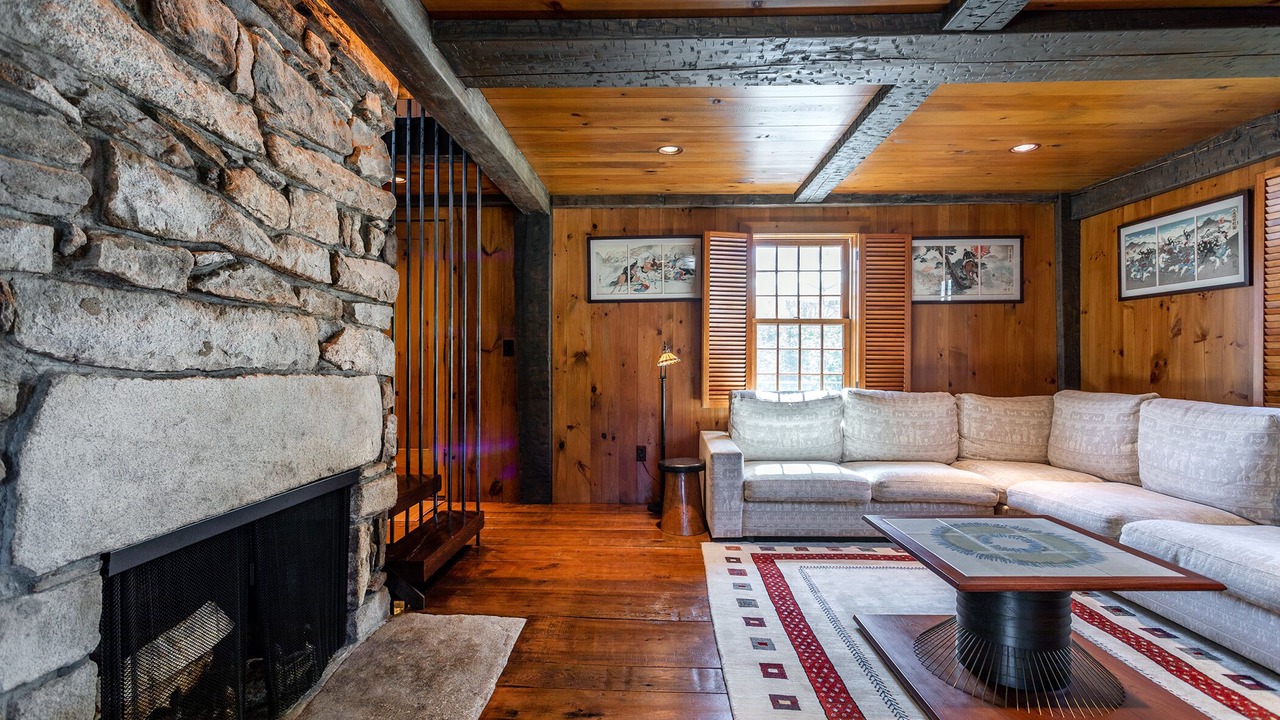 Photo of Livingroom in Litchfield
