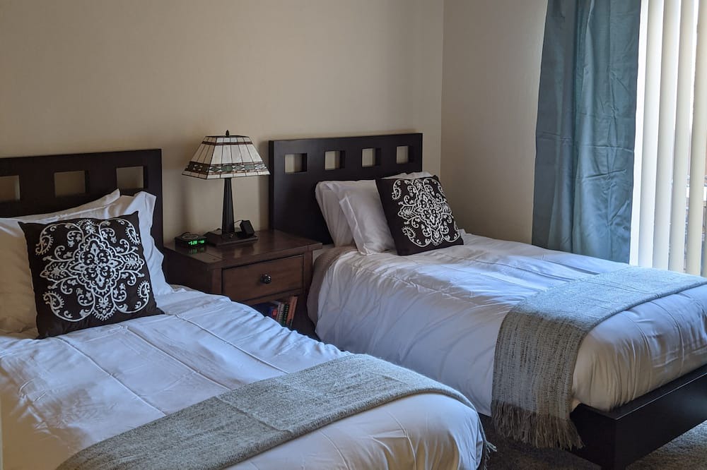 Photo of Bedroom in Alamedan Valley