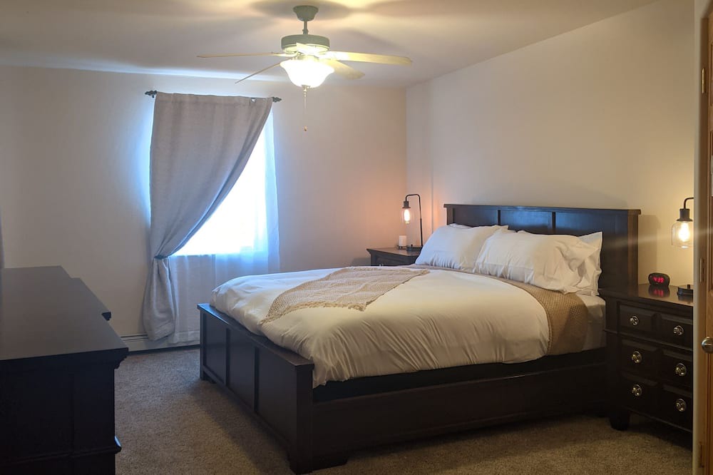 Photo of Bedroom in Alamedan Valley