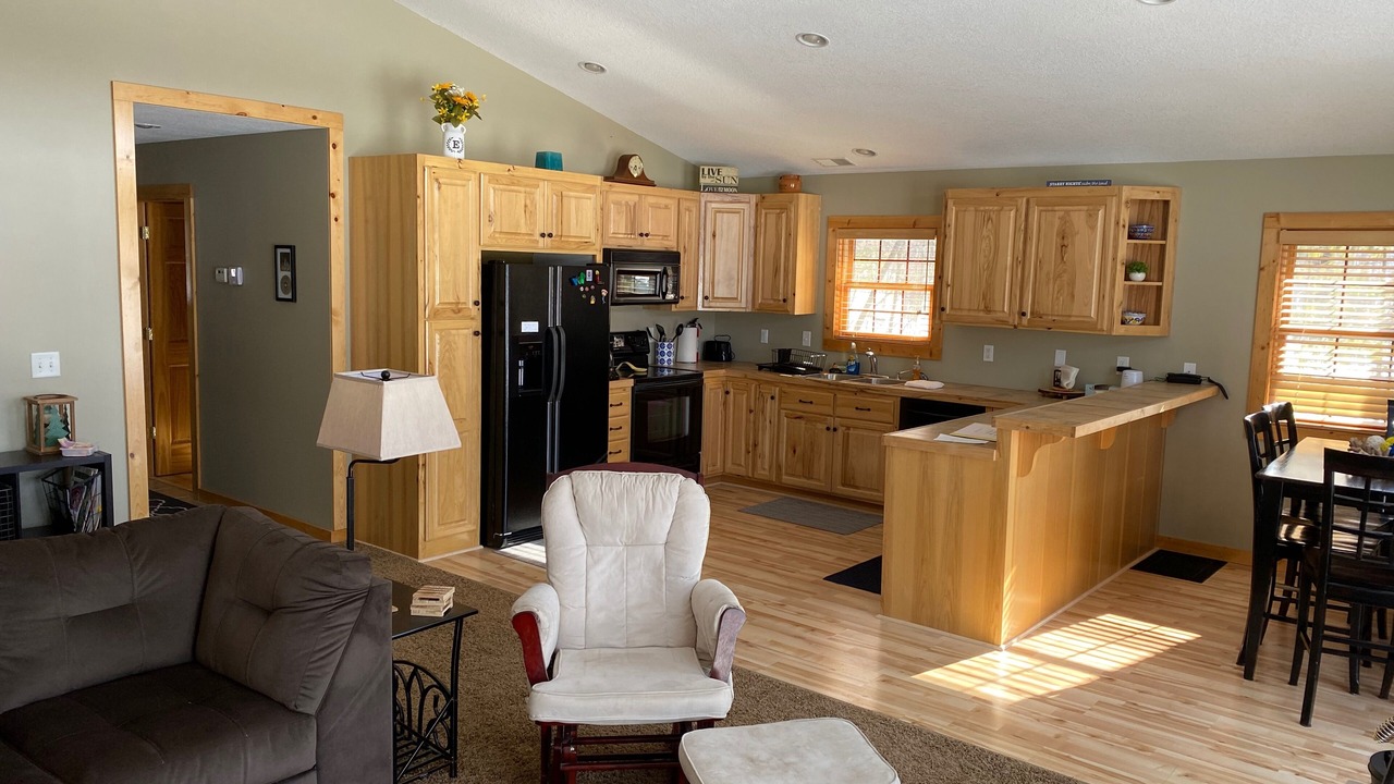 Photo of Livingroom in Comstock