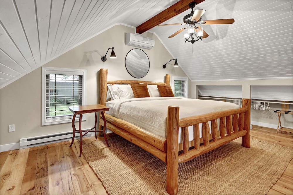 Photo of Bedroom in Avon