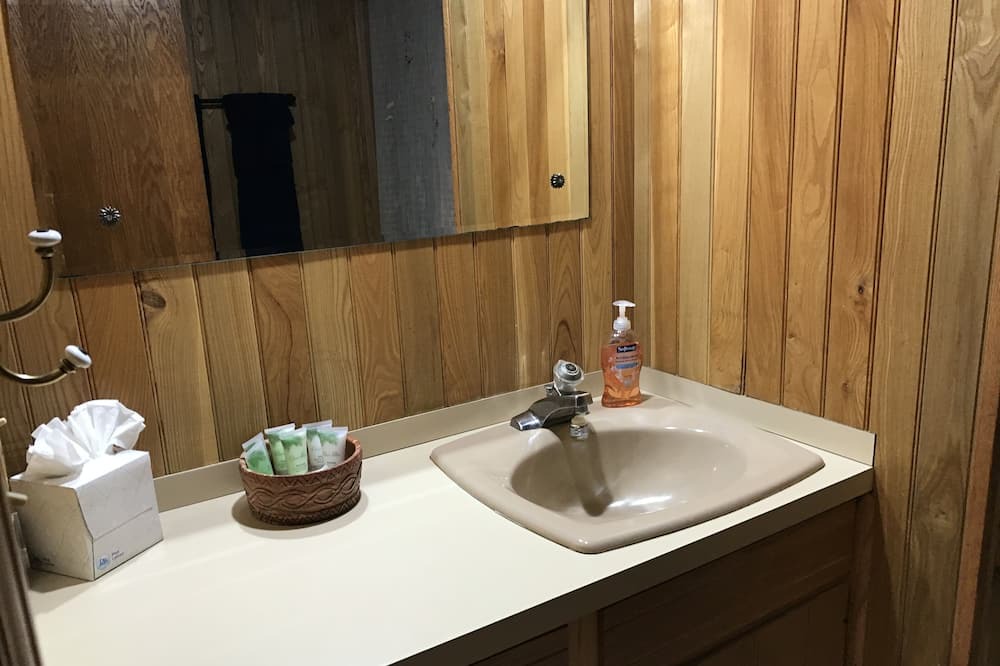Photo of Bathroom in Onamia