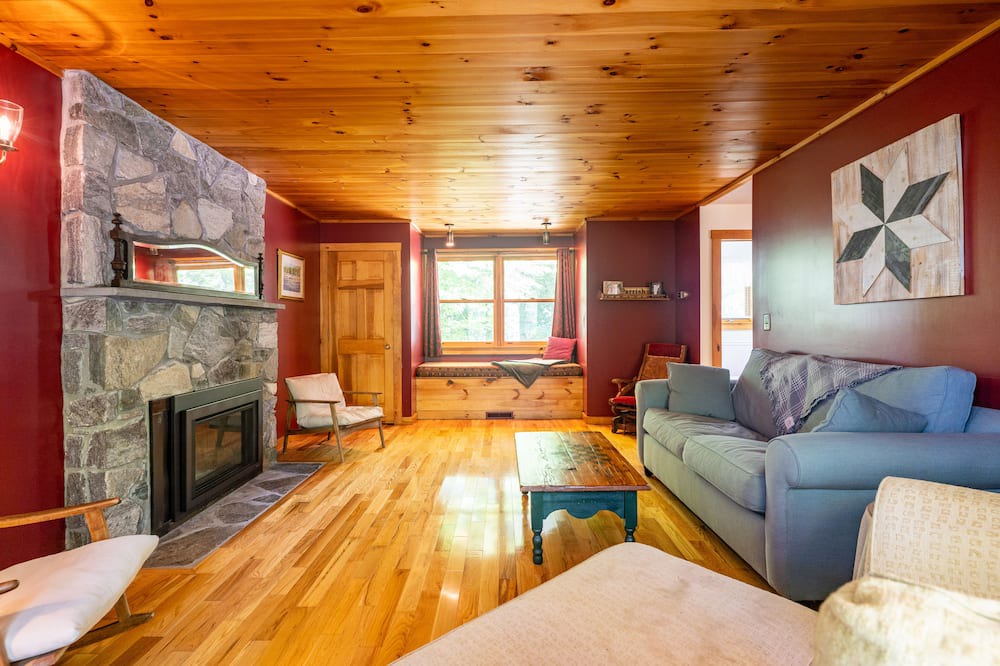 Photo of Livingroom in Westmore
