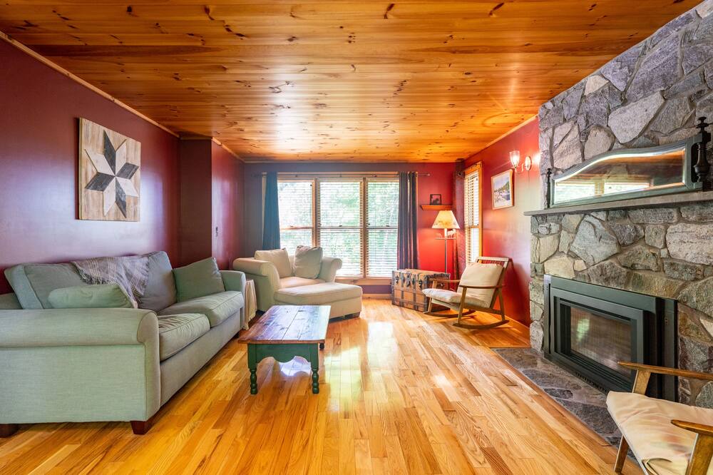 Photo of Livingroom in Westmore