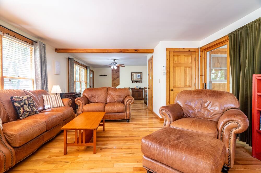 Photo of Livingroom in Westmore