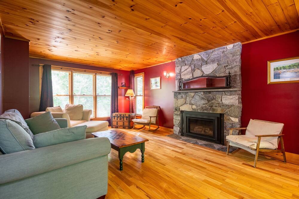Photo of Livingroom in Westmore