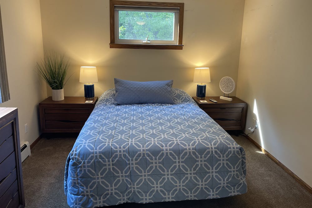 Photo of Bedroom in Marine on St. Croix