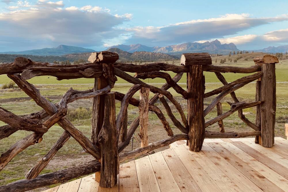 Photo of Outdoor in Chromo