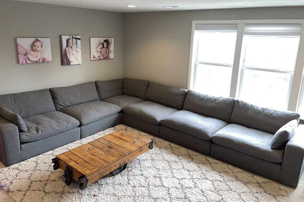 Photo of Livingroom in Woodbury