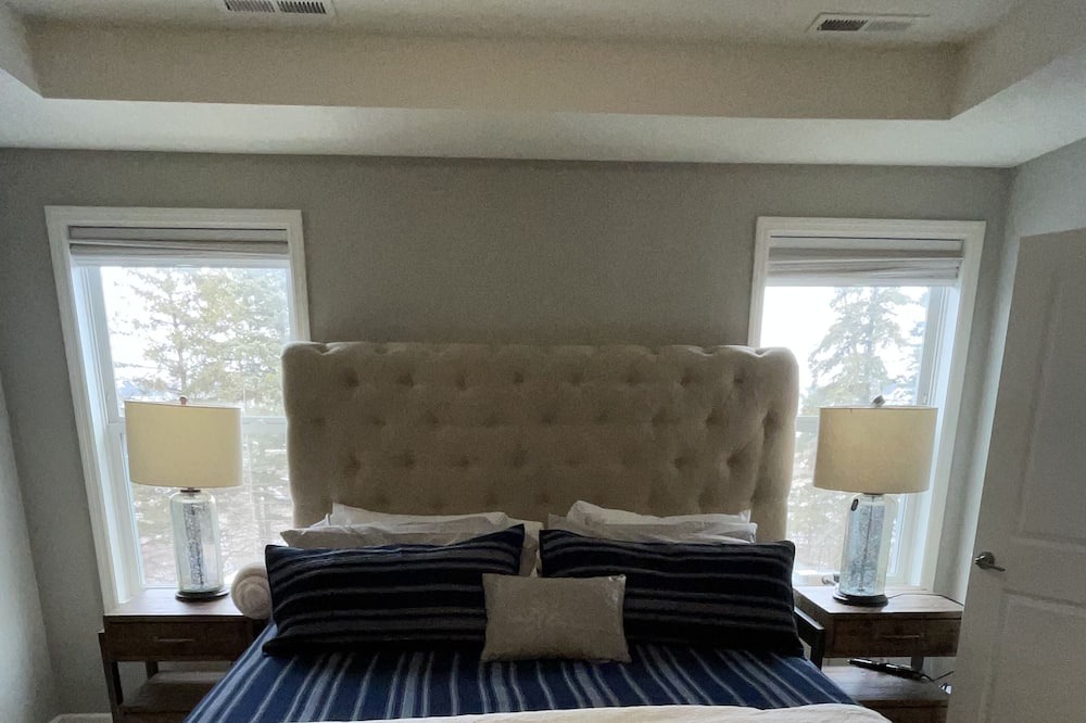 Photo of Bedroom in Woodbury