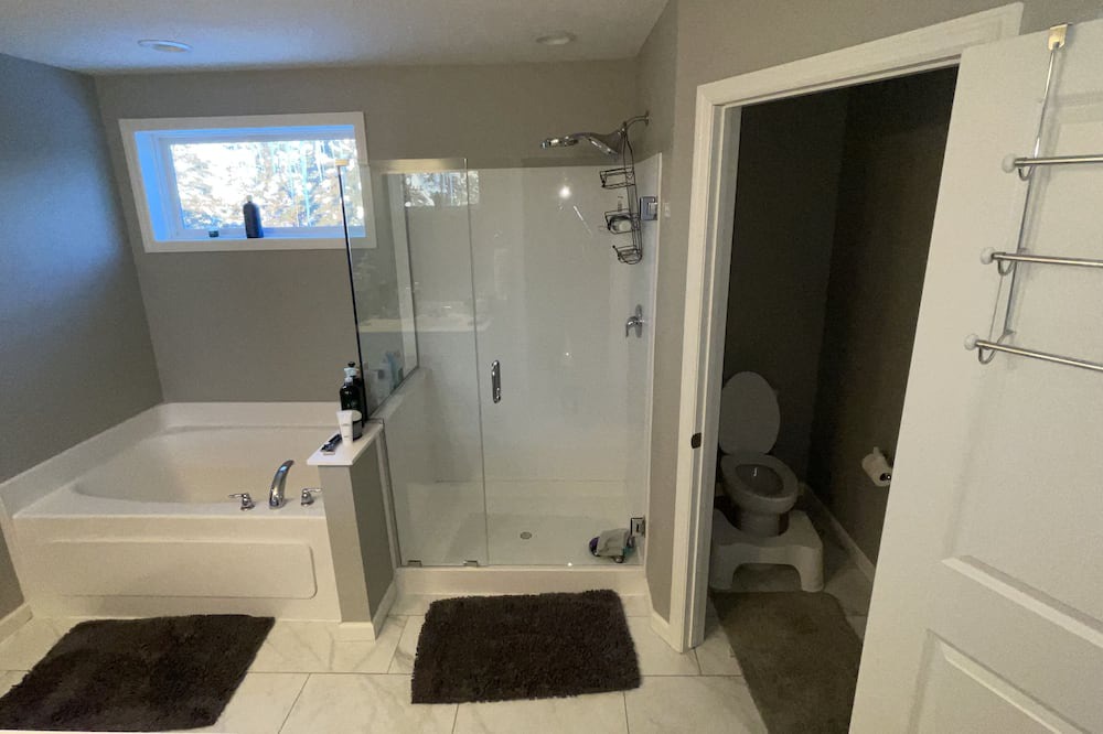 Photo of Bathroom in Woodbury