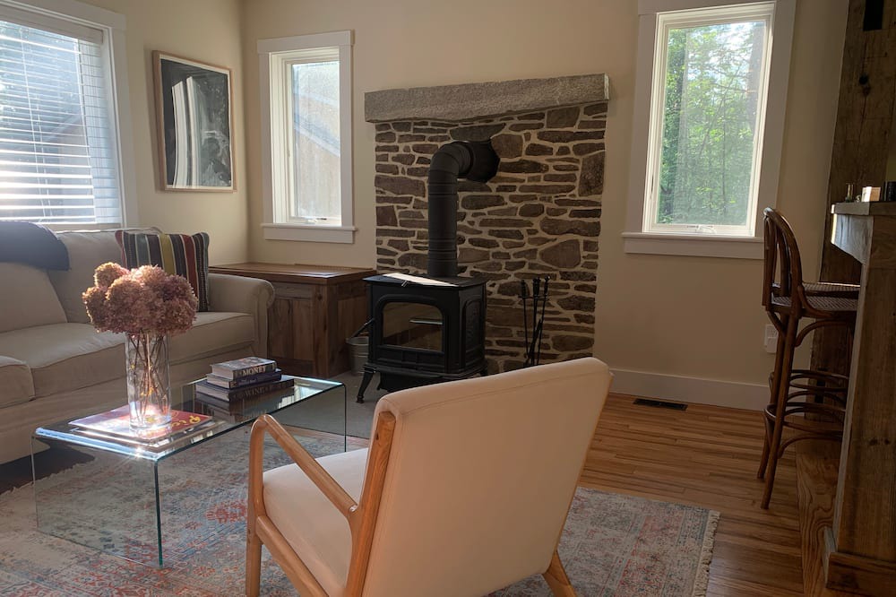 Photo of Livingroom in New Marlborough