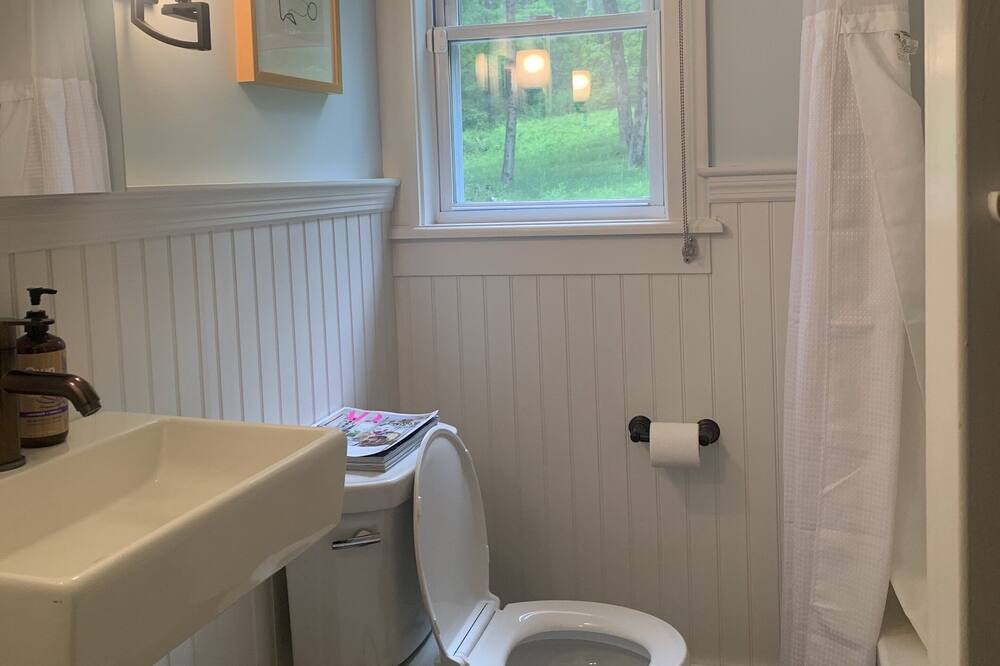Photo of Bathroom in New Marlborough