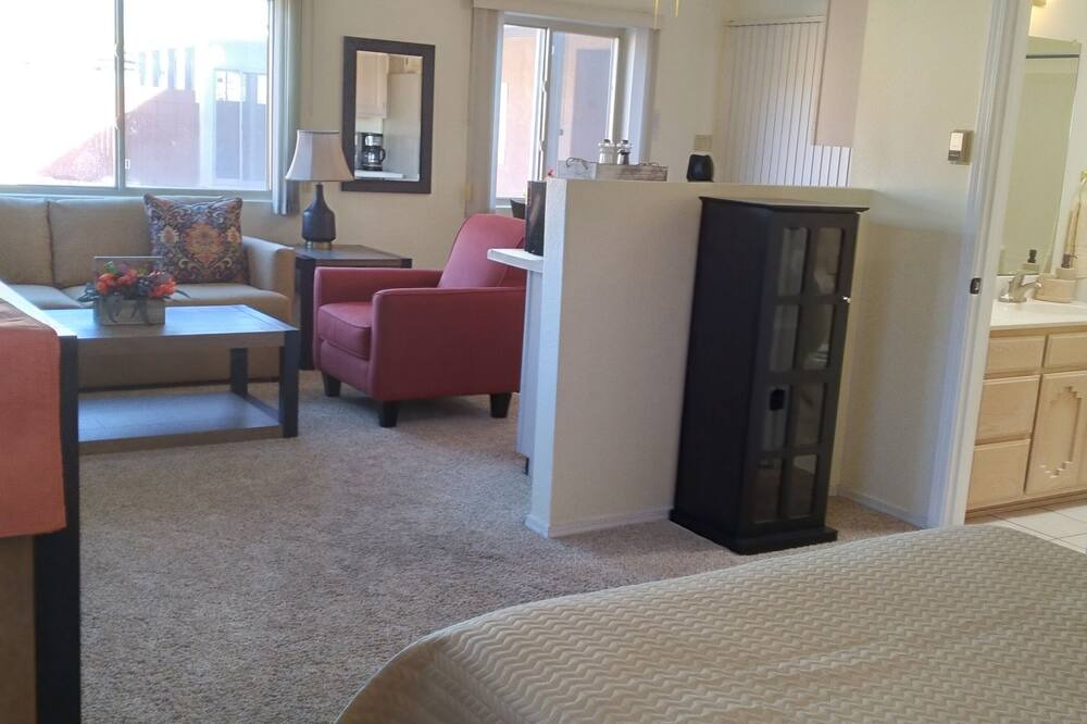 Photo of Bedroom in Corrales