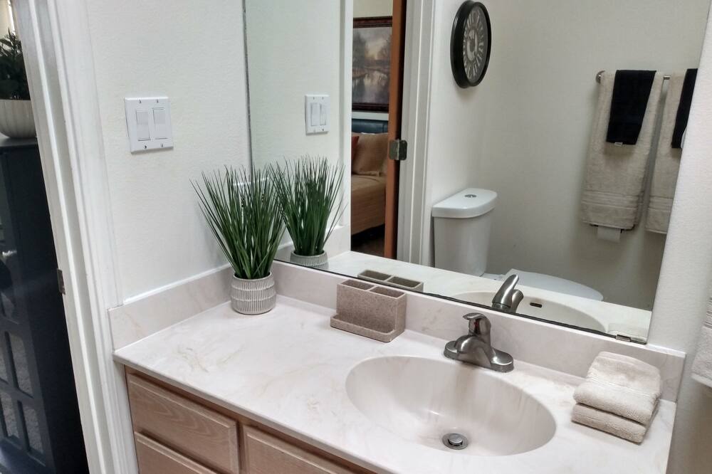 Photo of Bathroom in Corrales