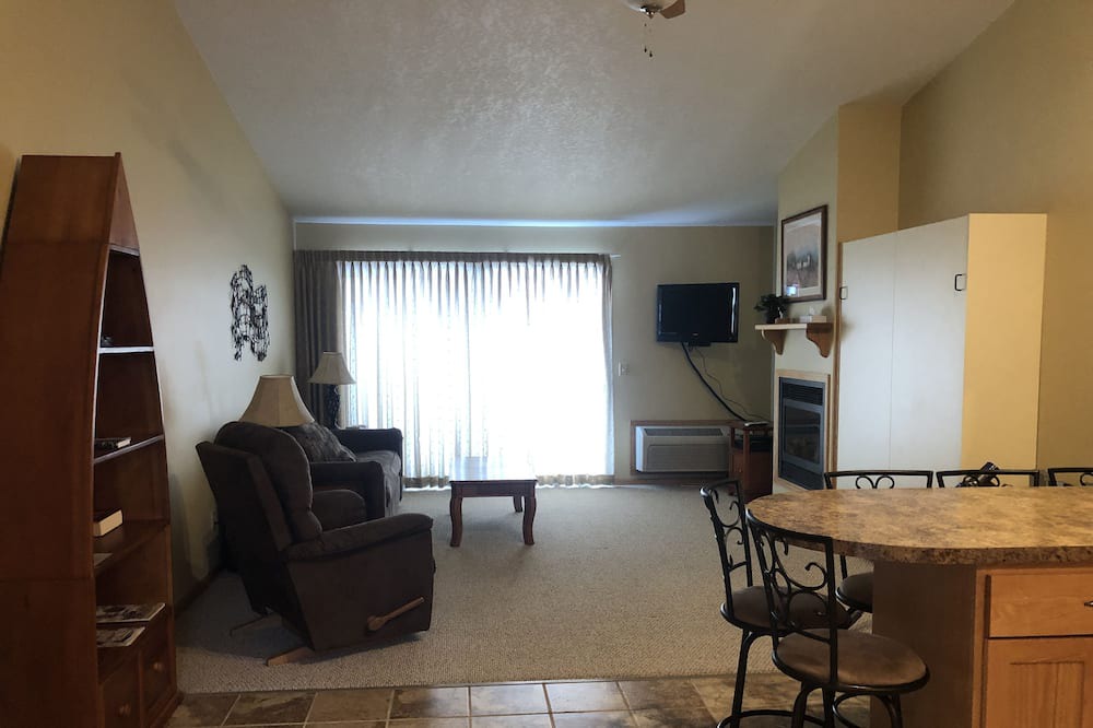 Photo of Livingroom in Hill City