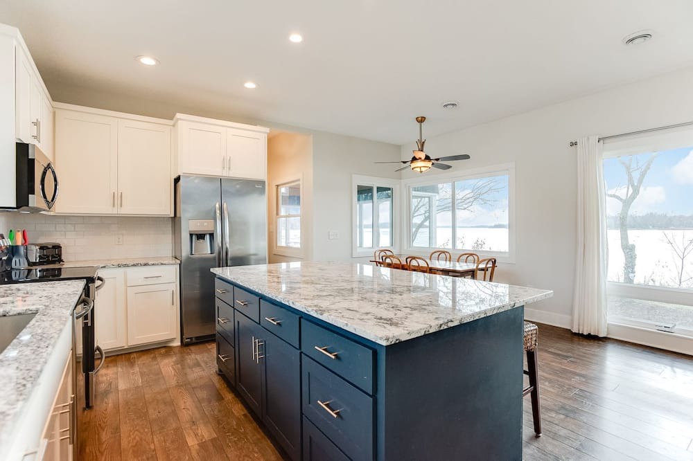Photo of Kitchen in Lindstrom