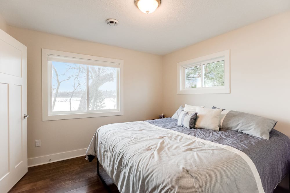 Photo of Bedroom in Lindstrom
